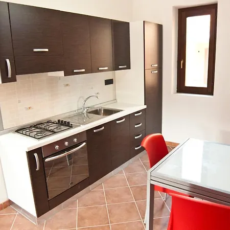 公寓 I Tre Pini 波利卡